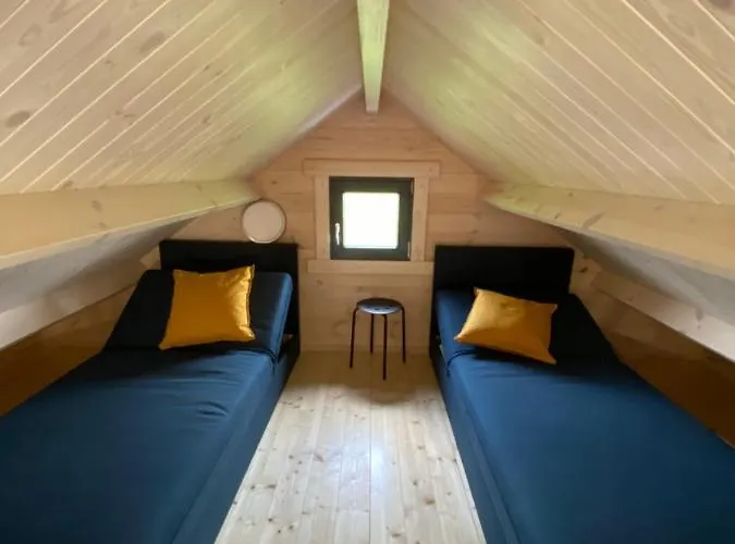 別荘 Sloneczny Zakatek ミエレンコ